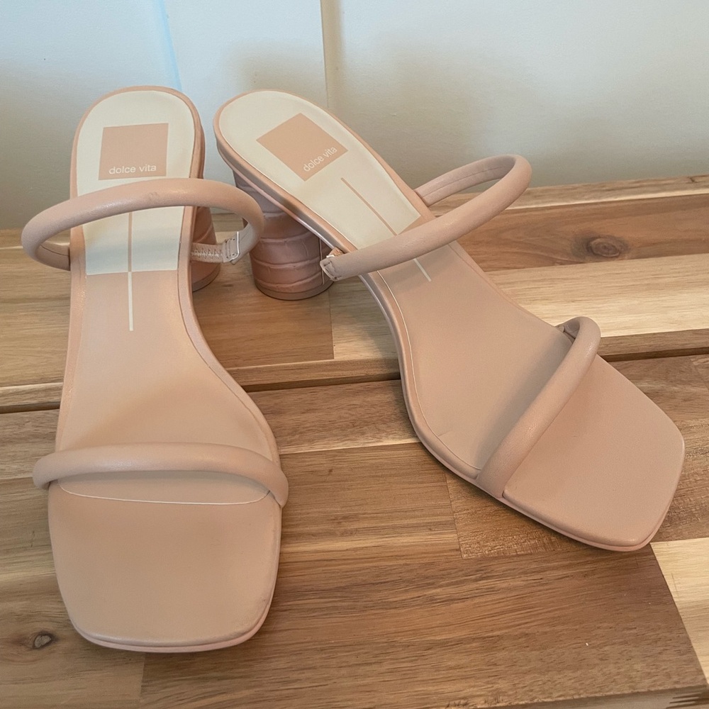 NIB Dolce Vita Cream Stella Heels